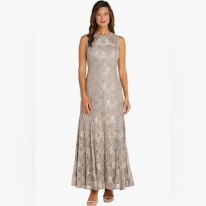 R & M Richards Petite Size Sleeveless Lace Round Neck Fit and Flare Dress